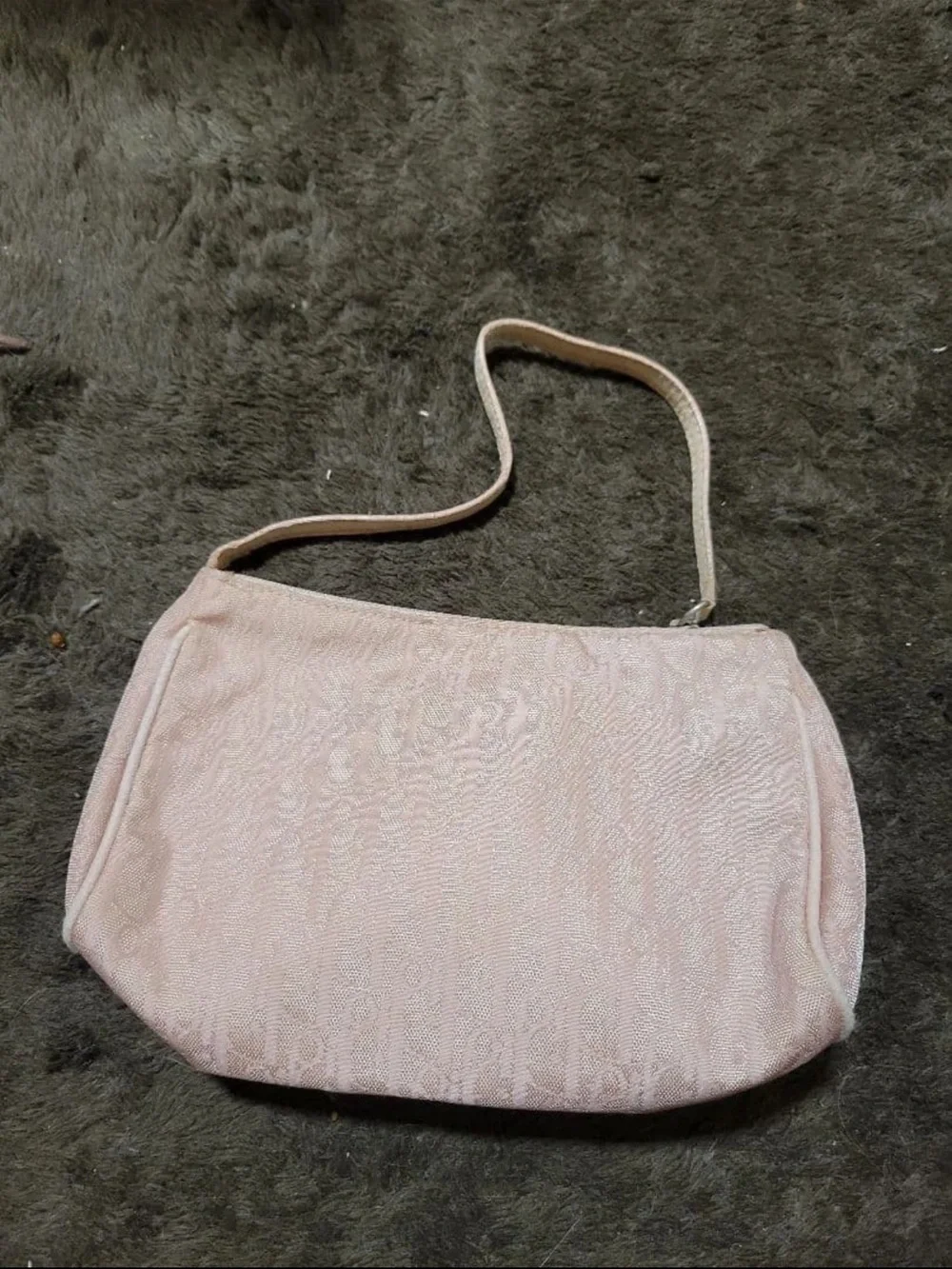 Dior elegant shoulder